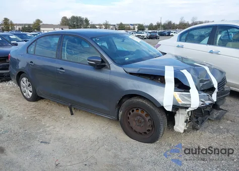 2014 Volkswagen Jetta 1.8T Se from USA, damaged, VIN 3VWD17AJ7EM223507